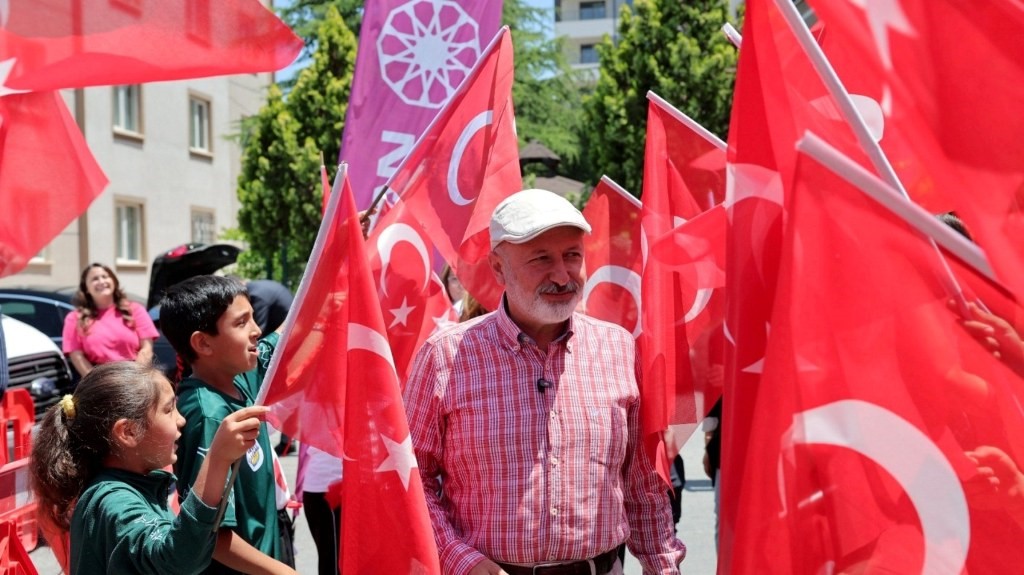 baskan-colakbayrakdar-en-kiymetli-hazinemiz-yavrularimiza-daha-saglikli-ortamlar-hazirliyoruz