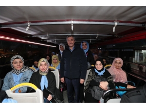 Şahinbey 164 Öğrenciyi Umreye Uğurladı