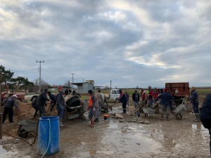 Manyas’ta İmece Geleneğini Yaşatıyorlar