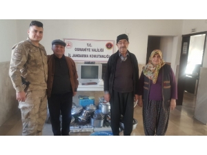 Jasat Ekipleri 4 Hırsızlık Şüphelisini Suçüstü Yakaladı