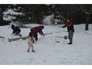 Demirci’de Kar Yağışı