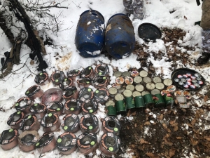 Bitlis’te Çok Sayıda Mühimmat Ve Yaşam Malzemesi Ele Geçirildi