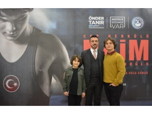 Cep Herkülü, Kestellilerle Buluştu