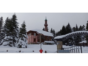 Uludağ’da Kar Kalınlığı 137 Santimetreye Ulaştı