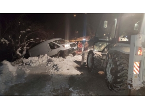 Rahatsızlanan Çocuğun İmdadına Belediye Ekipleri Yetişti