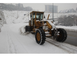 Bitlis’te 34 Köy Yolu Ulaşıma Kapandı
