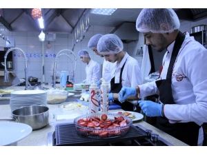 Kocaeli’de 25 Öğrenciden Örnek Davranış