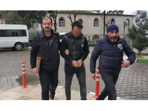 Kız Arkadaşının Özel Fotoğraflarını Başkalarına Gönderince Gözaltına Alındı