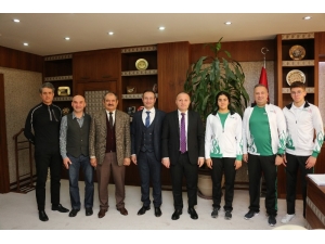 Türkiye Triatlon Federasyonu İle Aü Arasında Örnek İşbirliği