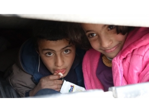 Halep’ten Kaçan Siviller Hayatta Kalmaya Çalışıyor