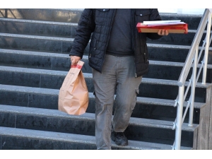 Annesini Bıçaklayan Genç Tutuklandı, İfadeleri İse Kan Dondurdu