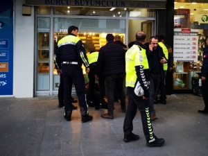 Erzincan’da Kuyumcuyu Soymayan Çalışan Şüpheli Etkisiz Hale Getirildi