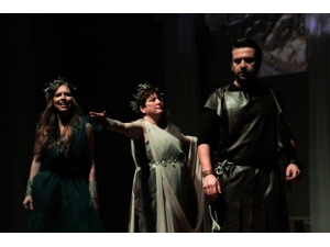 ’Aşk Grevi’, Aü Tiyatro Akademide