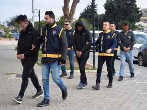 Çaldıkları Cihazı Satmak İstemişlerdi, Planla Böyle Yakalandılar