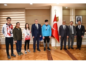 Sporculardan Vali Gürel’e Ziyaret