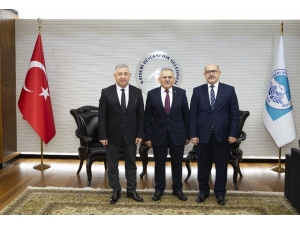 Başkan Büyükkılıç, Devlet Tiyatroları Genel Müdür Yardımcısı İle Makamında Görüştü