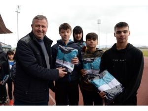 Genç Atletlere Osmangazi Desteği