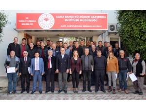 Alata’da Traktör Bakım Ve Onarım Kursu Sona Erdi