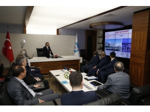 Kültür Ve Turizm Bakan Yardımcısı Demircan, Büyükşehir Belediyesi’ni Ziyaret Etti