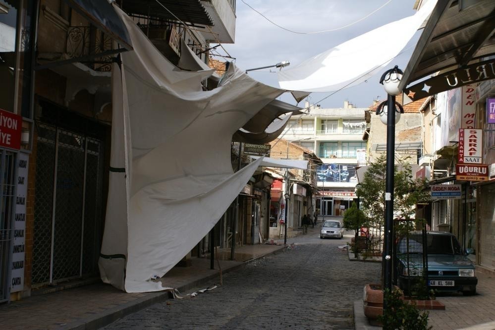 aydin-da-kuvvetli-ruzgar-ve-firtina-bekleniyor