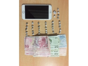 Uyuşturucu Zanlıları Kovalamaca Sonucu Yakalandı