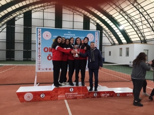 Şampiyonluk Muazzez Sümer’in