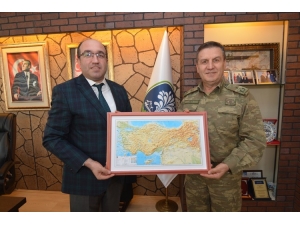 Afyonkarahisar Garnizon Komutanı Tuğgeneral Osman Alp’den Başkan Mustafa Çöl’e Ziyaret