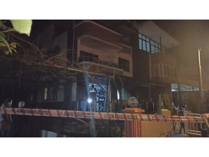 Evini Benzin Döküp Ateşe Vermiş