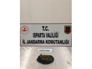 Yol Kontrolünde Uyuşturucu Ele Geçirildi: 3 Gözaltı