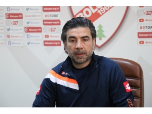 Boluspor Teknik Direktörü Özköylü, Basın Toplantısında İsyan Etti