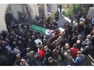 Mesai Arkadaşlarının Omuzlarında Son Yolculuğuna Uğurlandı