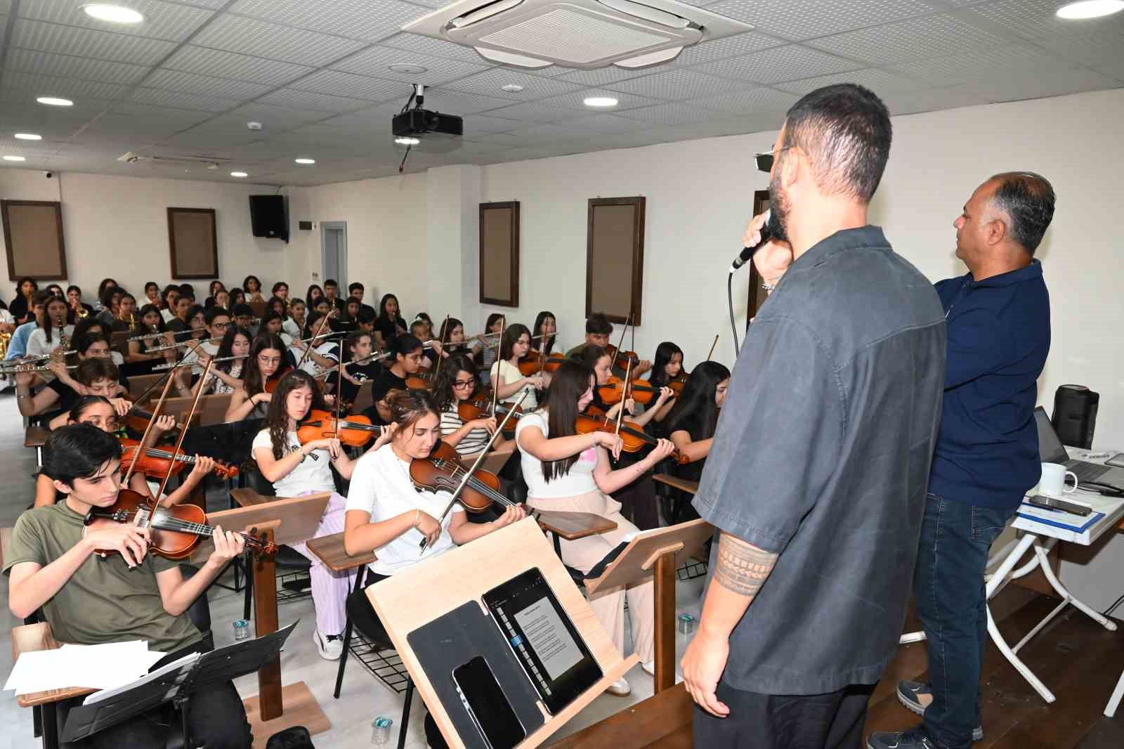 kemer-de-30-agustos-zafer-bayrami-hazirliklari-suruyor