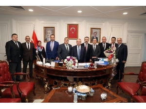 İlkadım Belediye Başkanı Demirtaş: "Her Zaman Çalışanımızın Yanında Yer Almalıyız"