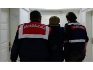 Fetö Şüphelisi Kadın Jandarmadan Kaçamadı