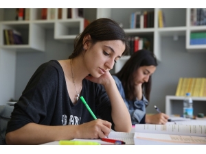 Gençlik Merkezleri Doldu Taştı