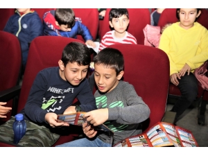 Ümraniyeli Çocuklar Yarıyıl Etkinlikleri İle Doyasıya Eğleniyor