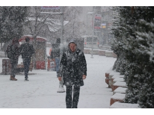 Bolu Kent Merkezi Karla Kaplandı