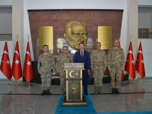 Tümgeneral Koç’tan Vali Ünlü’ye Ziyaret