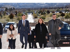 Rektör Karabulut’tan Kale Ziyareti