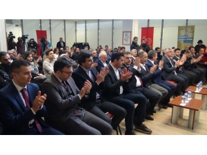 İnternet Haberciliği Kursiyerleri Sertifikalarını Aldı