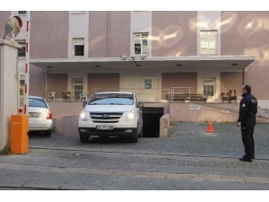 Fetö’nün Beyin Takımlarından Bekmezci İzmir’de Tutuklandı