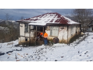 Kar Altında Erzak Yardımı