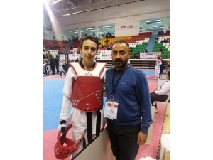 Şahinbey’de Spor Yatırımları Meyvelerini Veriyor