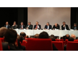 Vali Canbolat İnegöl’de Muhtarlarla Bir Araya Geldi