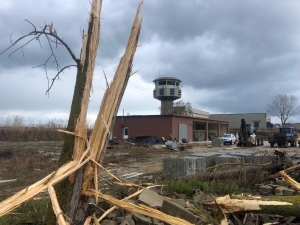 Sinop’ta Havalimanı Bölgesine Yıldırım Düştü