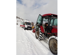 Hastaya Müdahaleye Giden 112 Ekibi Karda Mahsur Kaldı