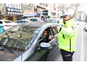 Yaya Ve Sürücülere Broşürlü Uyarı