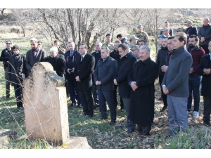 Terör Örgütü Pkk’nın Katlettiği Köylüler Dualarla Anıldı