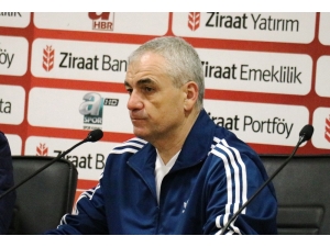 Rıza Çalımbay: "Mağlubiyet İyi Değil Ama Önemli Olan Tur Atlamaktı"