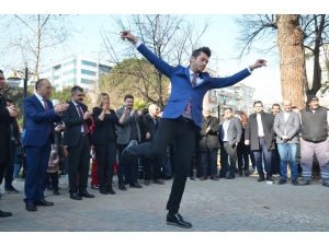 Belediyeden Yüzde 35 Zam Ve Kadınlara Ayda Bir Gün İzin